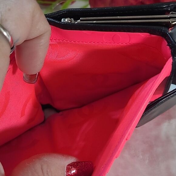 Authentic Chanel Camdon Wallet with box and dustbag - Picture 17 of 17